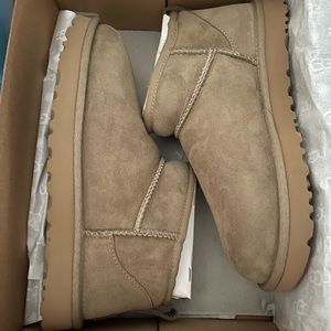 Classic Ultra Mini UGGs Antelope